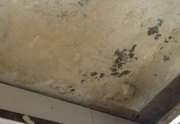 溧阳阳台漏水维修公司分享下溧阳卫生间渗水维修需要注意哪些问题。